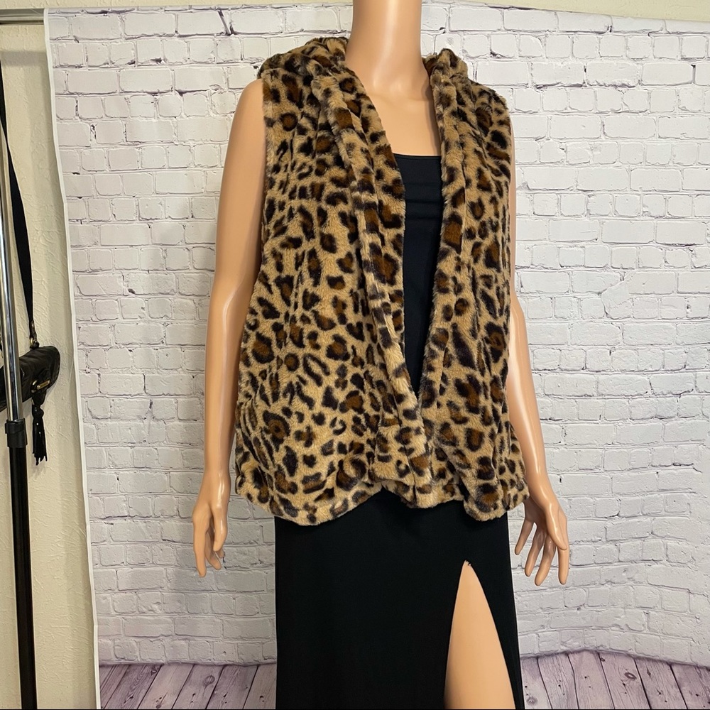Anthropologie NWT soft leopard print vest open jacket w/big hood size small - Picture 2 of 11